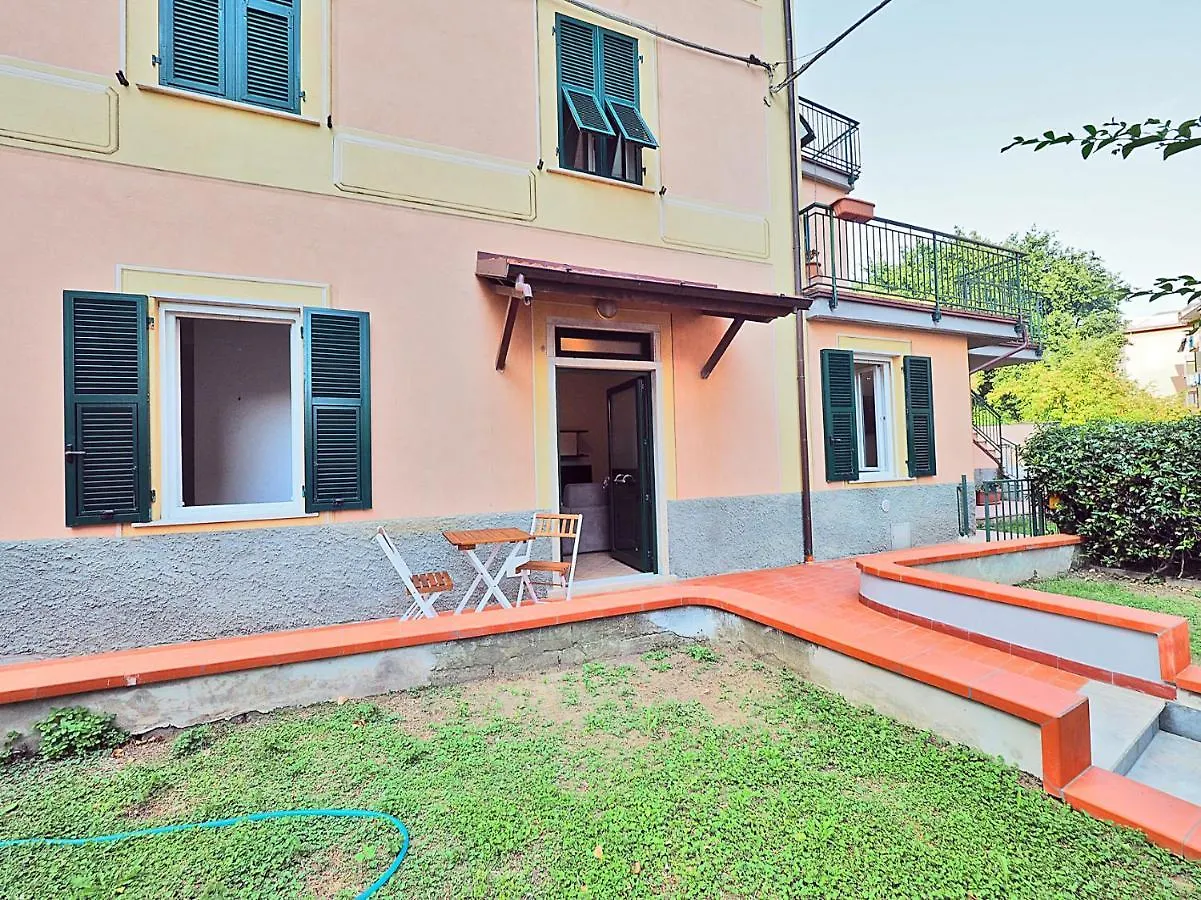 Appartamento Rosso Corallo Lerici Italia